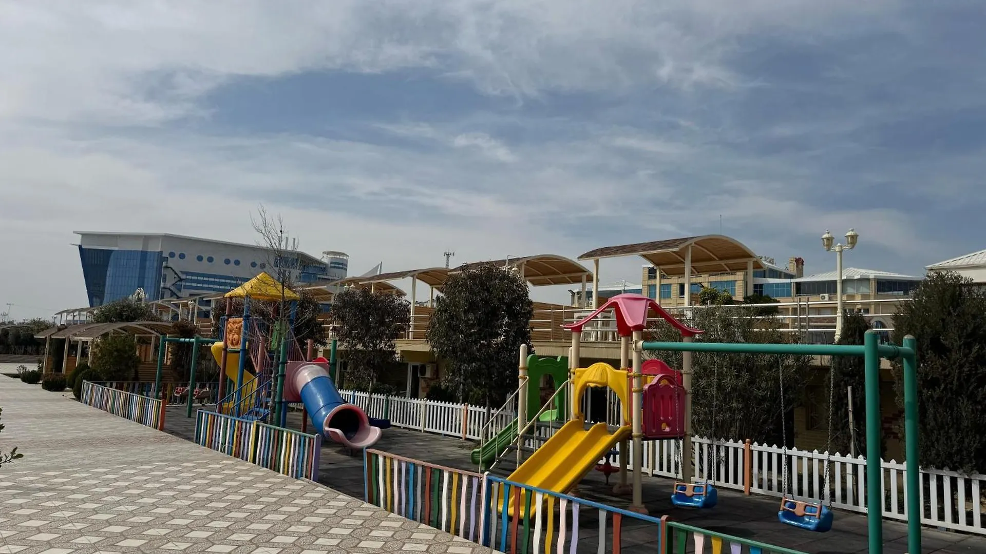 Titanik Baku Ξενοδοχείο
