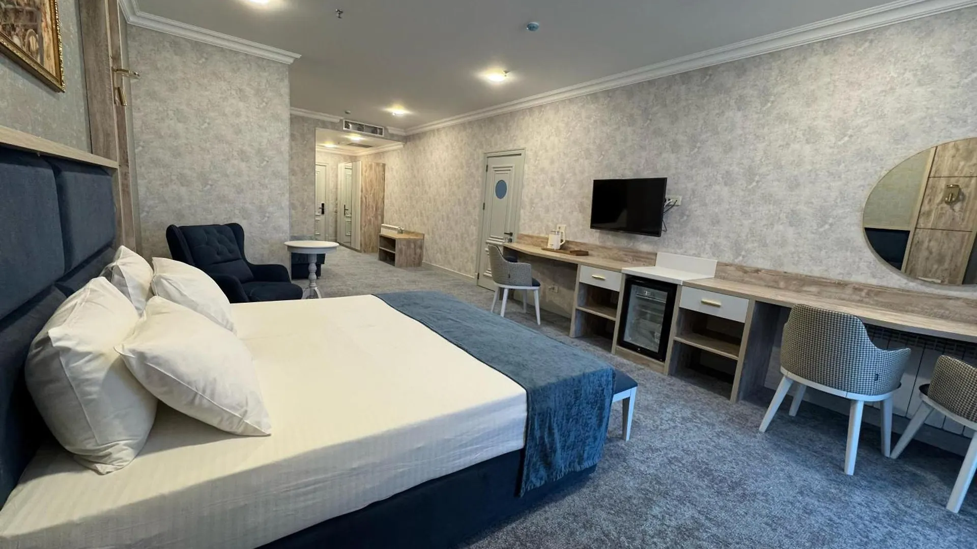 Titanik Baku Hotel 5*,