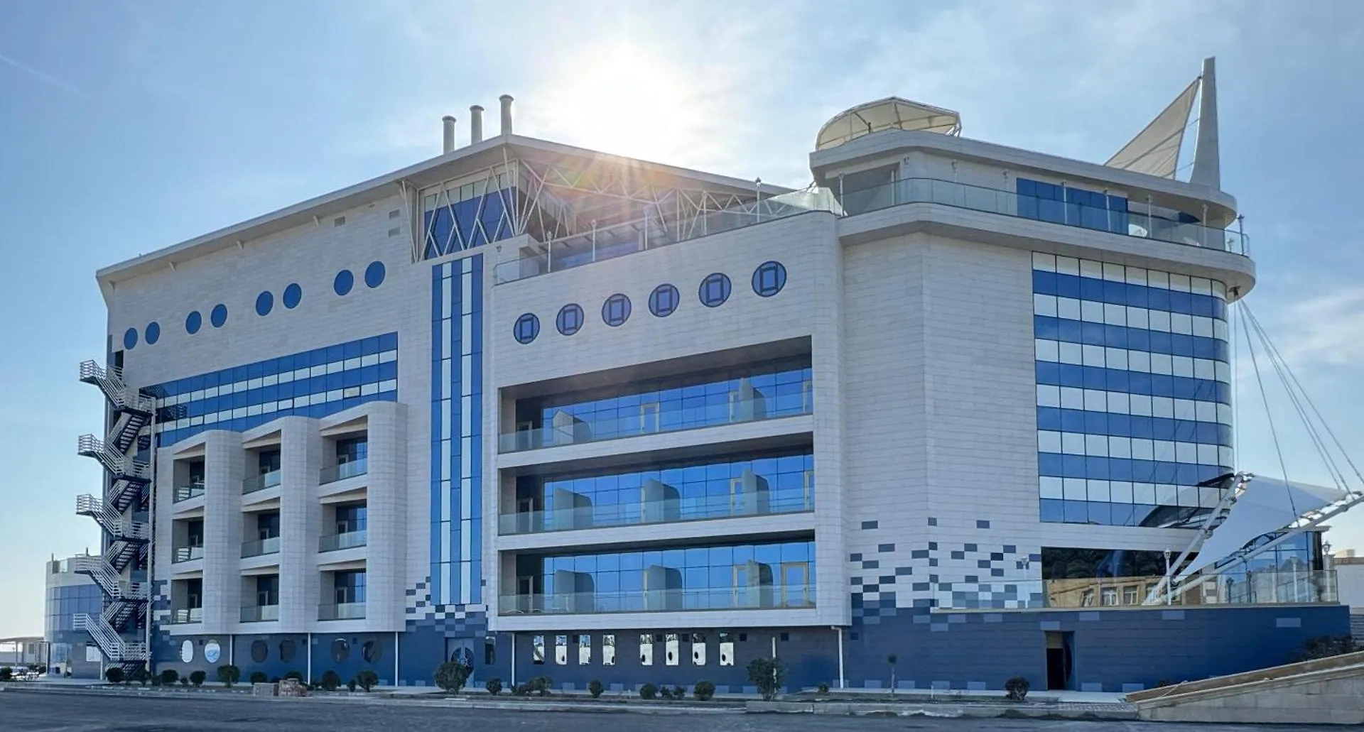 Titanik Baku Hotel
